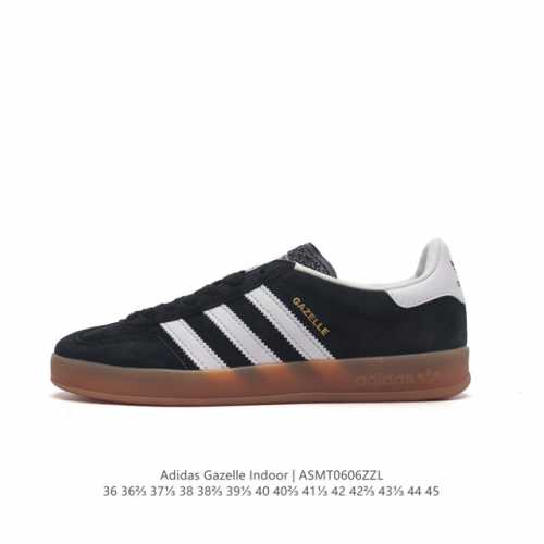 阿迪达斯 Adidas Originals Gazelle Indoor 复古三叶草防滑透明橡胶板鞋经典运动鞋。这款经典鞋,忠于原版设计,缀撞色三条纹和鞋跟饰片