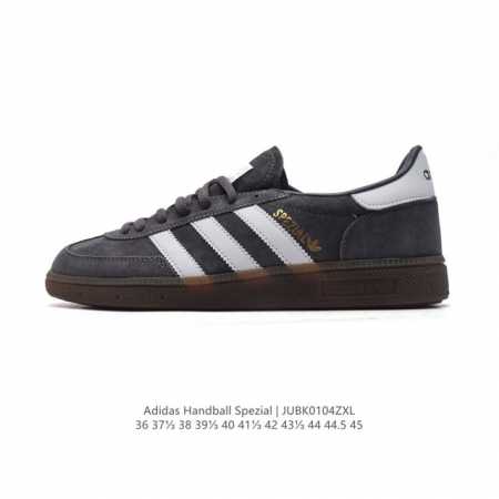 阿迪达斯 Adidas Handball Spezial 低帮三叶草学院风复古休闲板鞋 德训鞋 橡胶底柔软皮革面经典运动鞋板鞋。圆头、缝合拼接设计、正面绑带、鞋 - 点击图像关闭