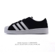 阿迪达斯Adidas 中性 Originals Superstar Supermodified Shoes 经典贝壳头运动鞋板鞋小白鞋。这款经典运动鞋，以Adi