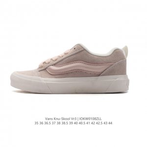 万斯 Vans Knu-Skool Vr3 Lx 面包鞋皮革鞋面。坎普尔 茱利安系列低帮复古硫化休闲运动板鞋“肥胖版大logo”要说整个年最为热门的鞋型之一，