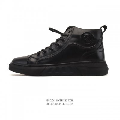 公司级 Ecco爱步 小红书爆款 皮鞋 新款百搭休闲款 Ecco 爱步男士户外休闲鞋透气轻质系带轻便老爹运动鞋。Ecco爱步是世界四大休闲鞋类品牌之一，总公司设