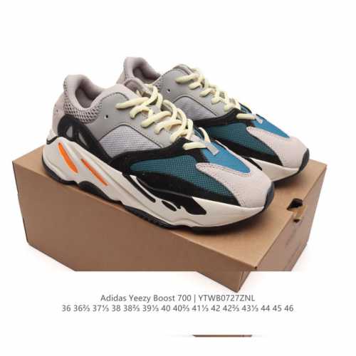 阿迪达斯 Adidas Yeezy Boost 椰子 700 限量3m休闲运动跑步鞋复古老爹鞋。鞋面由皮革和绒面革打造，部分网眼面料的使用提供了透气性结构和舒适