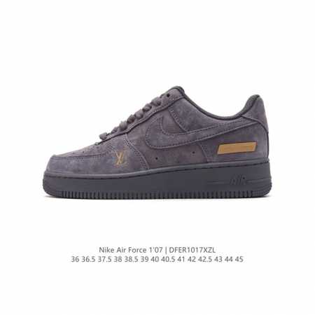 公司级 Nike 耐克 男女鞋真标带半码 采用硬质牛剖皮革鞋面材质，内置全掌Air Sole气垫自由自造，By You专属定制个性鞋款,耐克Nike By Yo - 点击图像关闭