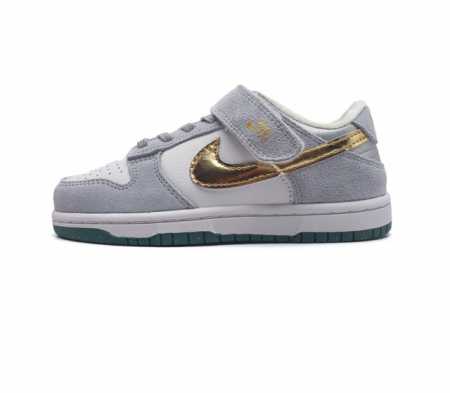 特价 童鞋 儿童运动鞋 大小童板鞋 耐克 Sb Zoom Dunk High Pro 魔术贴 扣篮系列复古高帮休闲运动滑板板鞋 采用脚感柔软舒适zoomair气 - 点击图像关闭