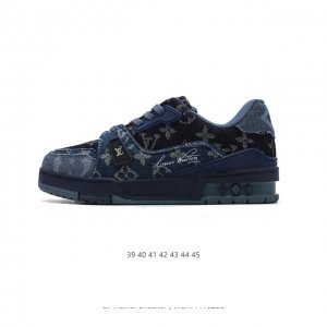 公司级 路易威登 Louis Vuitton LV路易威登板鞋 时尚运动鞋 潮厚底增高鞋 。舒适防滑底和百搭性霸屏整个时尚娱乐圈，细节调整完美主义！鞋面采用柔软