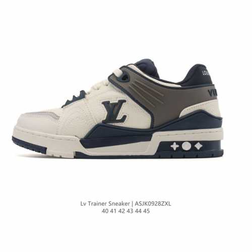 公司级 路易威登 Louis Vuitton Lv路易威登板鞋 时尚运动鞋潮厚底增高男鞋。舒适防滑底和百搭性霸屏整个时尚娱乐圈，细节调整完美主义！采用柔软皮革拼