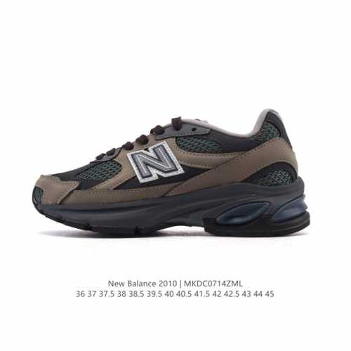 公司级 新百伦 New Balance2010英产做旧鞋款纯色绒运动鞋 厚底增高老爹鞋。此复刻经典鞋款，加入当下大热的户外元素，以曾经篮球鞋款型式样加以打造鞋款