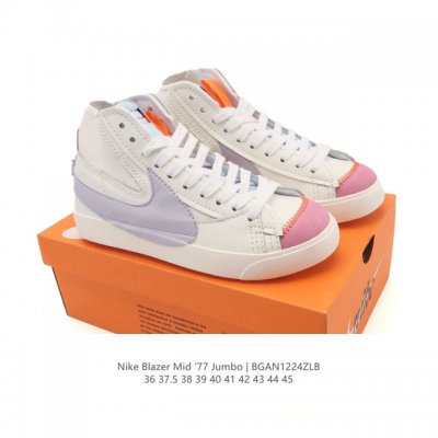 耐克 Nike Blazer Mid '77 Jumbo 男女士运动鞋 抓地板鞋革新重塑经典街头人气鞋款。采用人气传统外观，巧搭大号耐克勾勾设计和宽大鞋带。柔软