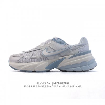 公司级 Nike 耐克 V2K Run 减震防滑 复古低帮运动跑步鞋 超火复古跑鞋，采用太空革组合呼吸网眼布鞋面材质，搭载正确4层组合底模，嵌入Tpu加固稳定模