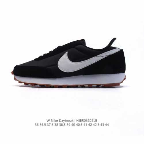 140 nike/耐克 Nike Daybreak Sp破晓系列华夫复古休闲运动慢跑鞋男女子运动鞋。采用翻毛麂皮拼接牛津布面材质，其鞋面做工精细，脚感轻盈，具有