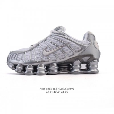 耐克 Nike Shox Tl 男子运动鞋厚底增高老爹鞋，令机械力学缓震性能跃升新层次。采用透气网眼鞋面和全掌型 Nike Shox 技术，革新演绎经典 200