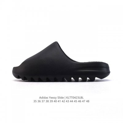 公司级 阿迪达斯 Adidas Yeezy Slide 经典运动拖鞋时尚厚底增高男女一字拖鞋 防滑锯齿鞋底。Yeezy Slide椰子拖鞋的外观十分吸引人，融合