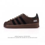 阿迪达斯 新款 Adidas Superstar 三叶草 经典贝壳头系列 新款休闲板鞋潮流男女士运动鞋 鞋面柔软皮革材质 标志性的贝壳鞋头 锯齿三条纹 简约的线