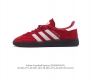 阿迪达斯 Adidas Handball Spezial 三叶草学院风复古休闲板鞋 德训鞋 橡胶底柔软皮革经典运动鞋男女士板鞋。圆头、缝合拼接设计、正面绑带、鞋