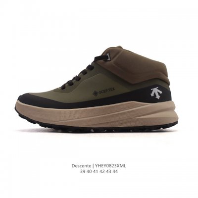 新品公司级 Descente 迪桑特Urban Outdoor系列 中帮男款Traxis运动休闲鞋夏季新品。迪桑特的Core-Tex面料，轻薄又坚固，防水透气还