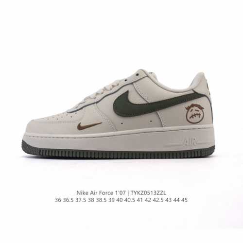 耐克 Nike Air Force 1 '07 Low 空军一号含气垫 小白鞋 低帮百搭厚底增高休闲运动板鞋。柔软、弹性十足的缓震性能和出色的中底设计，横跨复古