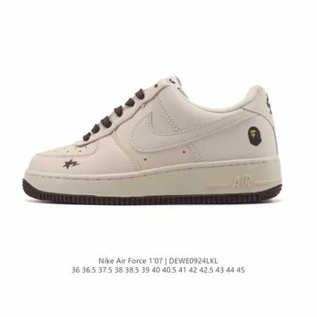 特价 耐克 Nike Air Force 1 '07 Low 空军一号含气垫 低帮百搭小白鞋 厚底增高休闲运动板鞋。柔软、弹性十足的缓震性能和出色的中底设计，横 - 点击图像关闭