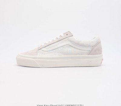 万斯 Vans Knu-Skool Vr3 Lx 面包鞋 坎普尔 茱利安系列低帮复古硫化休闲运动板鞋 肥胖版大logo 要说整个 年最为热门的鞋型之一 面包鞋
