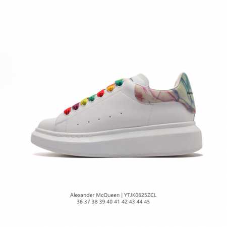AlexanderMcQueen 亚历山大 麦昆MCQ 运动小白鞋厚底增高闪尾光滑牛皮平底鞋休闲鞋 时尚女板鞋潮运动鞋 ，火爆到大街小巷无人不知，无人不晓的境界 - 点击图像关闭
