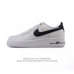耐克 Nike Air Force 1 '07 Low 空军一号含气垫 小白鞋 低帮百搭厚底增高休闲运动板鞋。柔软、弹性十足的缓震性能和出色的中底设计，横跨复古