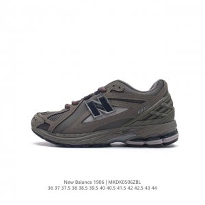 真标 新百伦 New Balance M 6系列 复古运动鞋单品宝藏老爹鞋款。作为nb最经典的档案鞋型之一，与2002一样， 6有着nb最成熟的技术加持和复古款