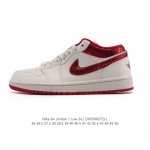 耐克 乔丹Air Jordan 1 Low Aj1 乔1 乔丹1代Aj1 低帮复古文化休闲运动篮球鞋。从1985 年面世的元年款汲取设计灵感，采用简洁大方的经典