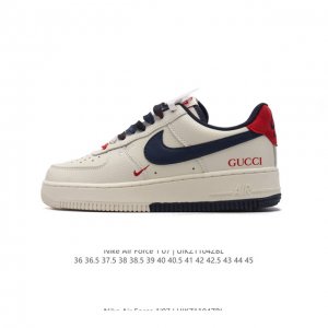 耐克 Nike Air Force 1 '07 Low 空军一号含气垫 GUCCI 联名 低帮百搭厚底增高休闲运动板鞋。柔软、弹性十足的缓震性能和出色的中底设计