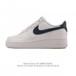 耐克 Nike Air Force 1 '07 Low 空军一号含气垫 低帮 小白鞋 百搭厚底增高休闲运动板鞋。柔软、弹性十足的缓震性能和出色的中底设计，横跨复