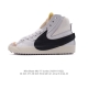 耐克 Nike Blazer Mid '77 Jumbo 男女士运动鞋 抓地板鞋革新重塑经典街头人气鞋款。采用人气传统外观，巧搭大号耐克勾勾设计和宽大鞋带。柔软