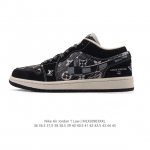 公司级 耐克 乔丹Air Jordan 1 Low Aj1 乔1 乔丹1代Aj1 低帮复古文化休闲运动篮球鞋。该鞋款从 1985 年元年款汲取设计灵感，焕新演绎