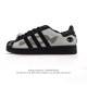 真标 阿迪达斯 Adidas Superstar 2025年新款鞋子 蛇年新款经典贝壳头系列 新款休闲板鞋潮流男女士运动鞋 鞋面柔软皮革拼接材质 标志性的贝壳鞋