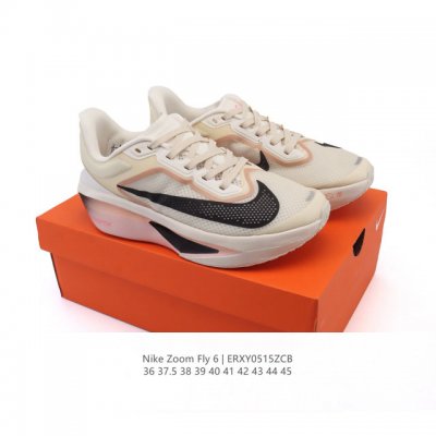 公司级 Nike耐克Zoom Fly 6 马拉松碳板米黑跑步鞋男女同款运动鞋Fn8455-001春新款Zoom Fly 6 Prm缓震轻便跑步鞋。这款鞋在继承了