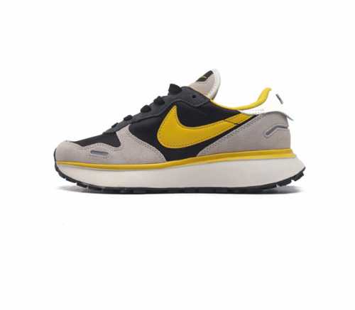 耐克 Nike Phoenix Waffle 复古运动跑步鞋 厚底增高老爹鞋 Nike Phoenix Waffle 以更现代的视角展现了 Swoosh 的跑步