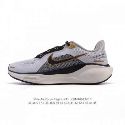 颠覆式升级！Nike 飞马新鞋 触感柔软，质感升级！随着“耐克 蓝图 系列”在巴黎的盛大发布，全新一代 登月41代 Nike Pegasus 41运动老爹鞋也正