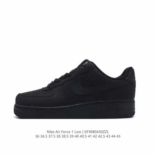 耐克 Nike Air Force 1 '07 Low 空军一号含气垫 低帮百搭厚底增高休闲运动板鞋。柔软、弹性十足的缓震性能和出色的中底设计，横跨复古与现代的