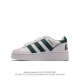 阿迪达斯 三叶草adidas Originals Superstar Xlg 贝壳头系列低帮厚底松糕经典百搭休闲运动板鞋。当你试图定义adidas Supers