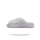 耐克 Nike Air More Uptempo Slide皮蓬拖鞋 休闲沙滩鞋 家居拖鞋 以流行于街头的涂鸦文化为设计灵感，整体的设计风格夸张而充满魅力，厚实
