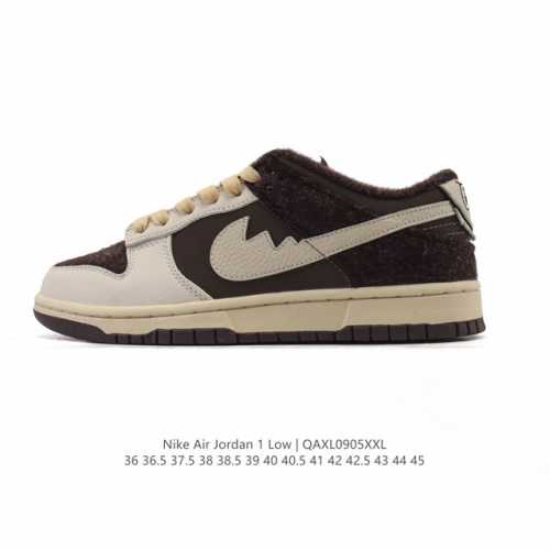 公司级 耐克 Nike Dunk Low Retro 运动鞋复古板鞋。作为 80 年代经典篮球鞋款，起初专为硬木球场打造，后来成为席卷街头的时尚标杆，现以经典细