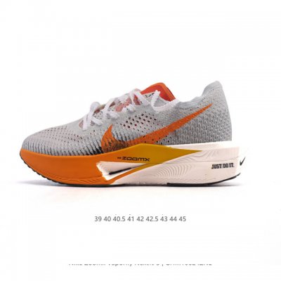 公司级 耐克 马拉松3代 三代男鞋 钻石后跟太帅了！Nike 顶级缓震 新鞋亮相！Nike Zoomx Vaporfly Next% 3 运动缓震慢跑鞋。鞋面由