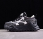 Off-White Odsy- 0 Virgil Abloh 休闲运动鞋 白黑色 #美国设计师 Virgil Abloh 以年轻世代的流行文化为号召 一手创立奢