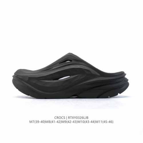110 【新品】Crocs 拖鞋 一体式洞洞鞋 沙滩凉拖鞋 休闲轻便、舒适 厚底增高包头家居休闲拖鞋，还能百搭各种场合，简直是居家必备呀。Crocs拖鞋最大的亮