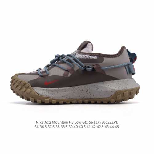 公司级 耐克 Nike Acg Mountain Fly Low Gtx Se 男女子运动鞋户外登山徒步鞋。采用匠心设计，打造耐穿迅疾风格，让你在沙漠、峡谷和深