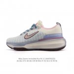 耐克 Nike Zoomx Invincible Run Fk 3 机能风格运动鞋 厚底增高老爹鞋。最新一代的Invincible 第三代来了！首先鞋面采用的是
