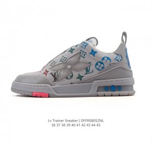 公司级 Lv Skate Sneaker 路易威登 2025年新款运动板鞋 蛇年限定 春夏秀场初次亮相，此次以粒面牛皮革焕新呈现。加垫鞋领和鞋舌援引滑板鞋设计，