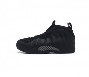 公司级 耐克nike Air Foamposite Pro 男士实战篮球鞋 喷泡是一双内场的后卫战靴 97年1月份首期发行 使用foamposite一次成型的喷