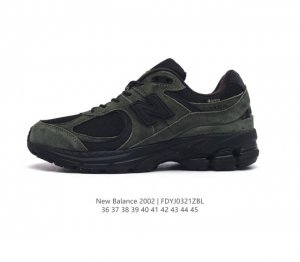 新百伦 New Balance 2002R 跑鞋 男女运动鞋厚底老爹鞋 沿袭了面世之初的经典科技 以 Encap 中底配以升级版 N-Ergy 缓震物料 鞋面则