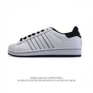 130 阿迪达斯 Adidas Superstar 三叶草经典贝壳头系列 新款休闲板鞋潮流男女士运动鞋 。鞋面柔软皮革材质 标志性的贝壳鞋头，锯齿三条纹，简约的