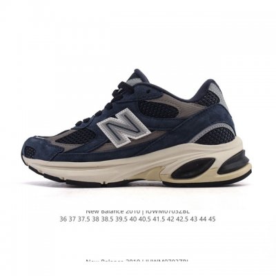 公司级 新百伦 New Balance2010英产做旧鞋款纯色绒运动鞋 厚底增高老爹鞋。此复刻经典鞋款，加入当下大热的户外元素，以曾经篮球鞋款型式样加以打造鞋款