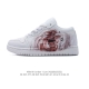 耐克新款 乔丹Air Jordan 1 Low Aj1 乔1 乔丹1代Aj1 哪吒之魔童降世 混元珠 低帮复古文化休闲运动篮球鞋。从1985 年面世的元年款汲取