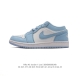 耐克 乔丹air Jordan 1 Low Aj1 乔1 乔丹1代aj1 低帮复古文化休闲运动篮球鞋。从19 年面世的元年款汲取设计灵感，采用简洁大方的经典外观